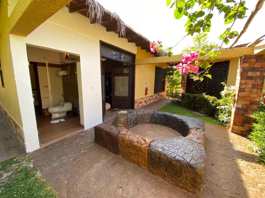 Ara Meru Lodge Канайма Экстерьер фото